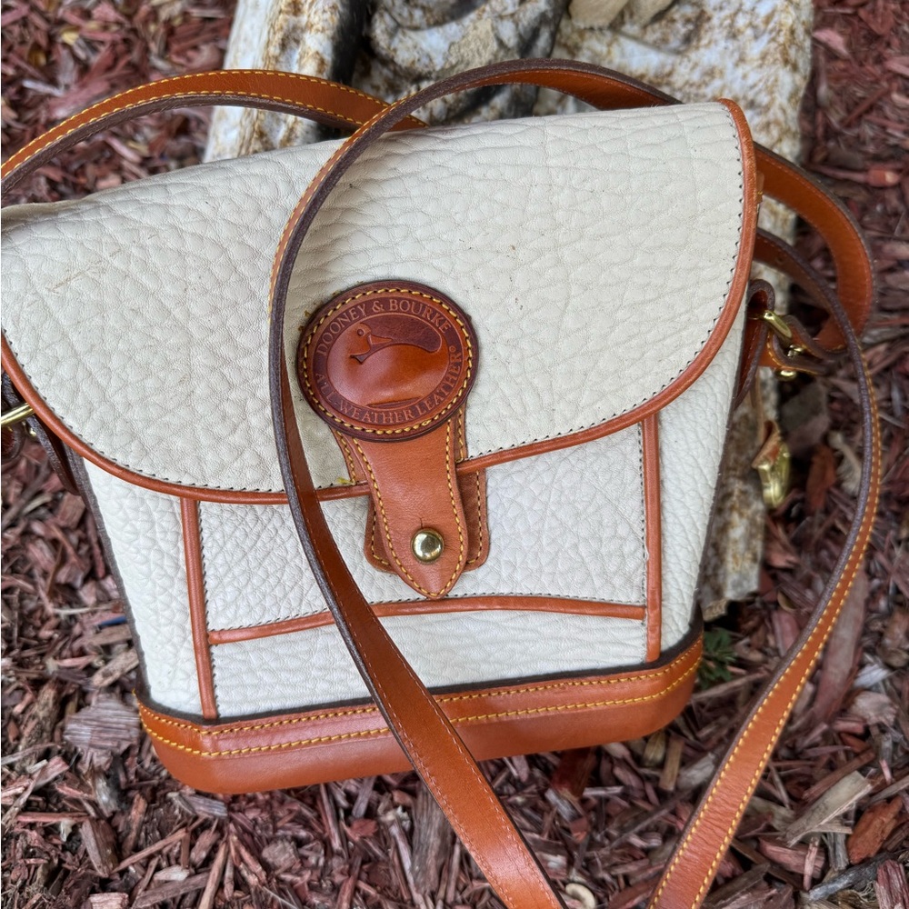 Dooney & Bourke Vintage Cream and Tan Crossbody Bag
